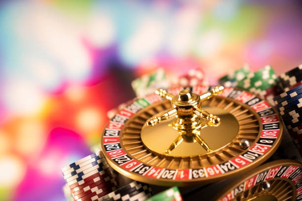 Live dealer blackjack and roulette tables